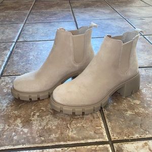 Steve Madden Howler Chelsea Boot